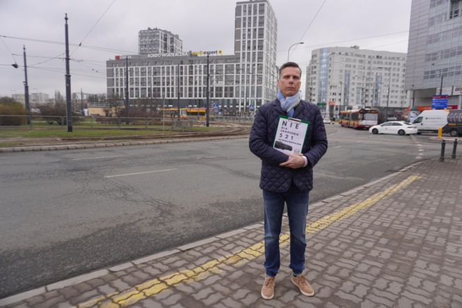 Autor petycji, pod którą podpisało się kilkuset mieszkańców Wawra - Mateusz Adamski