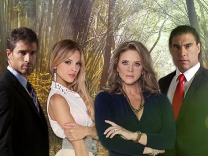 Amores verdaderos. Nikki (Eiza Gonzalez), Francisco Guzman (Sebastian Rulli), Victoria (Erika Buenfil), Jose Angel (Eduardo Yanez)