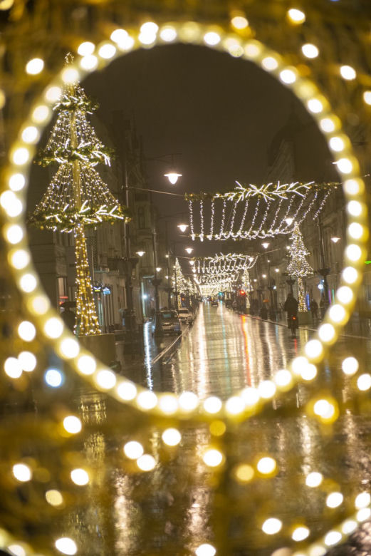 Świąteczne iluminacje robią w Łodzi klimat, Piotrkowska