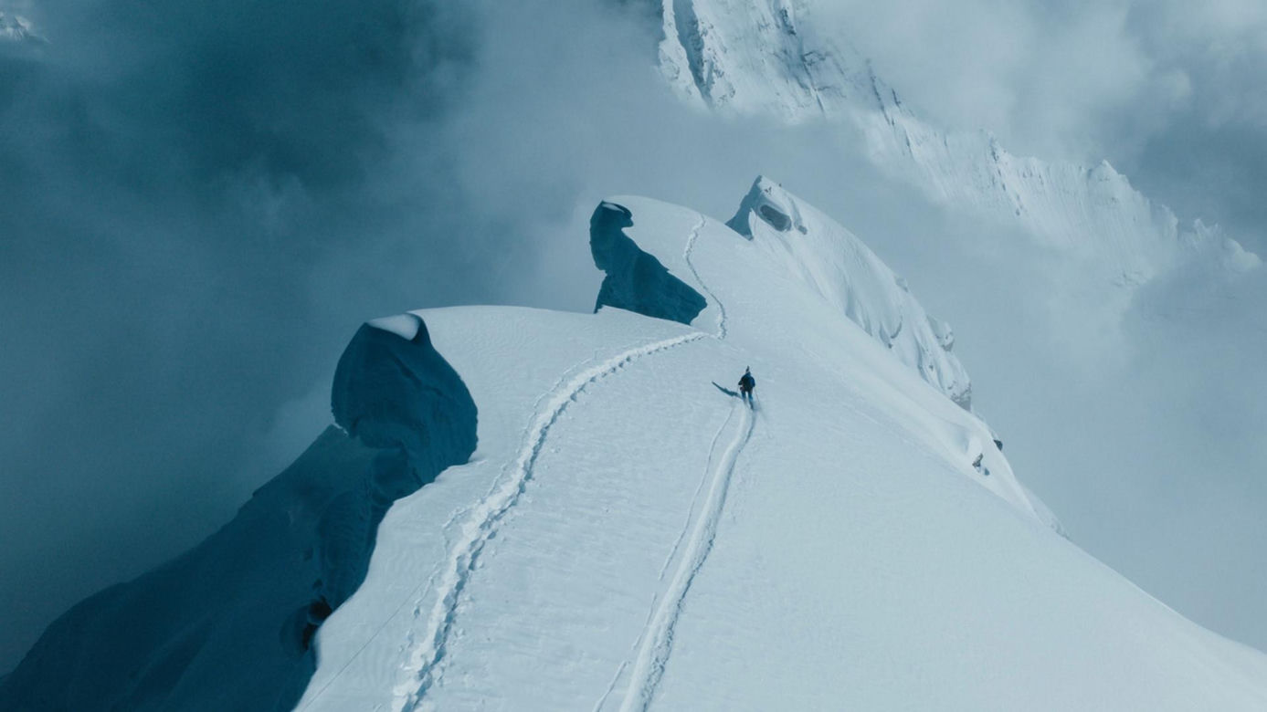 Andrzej Bargiel zjechał na nartach z Mount Everest