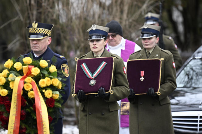 Państwowy pogrzeb Edwarda Linde-Lubaszenki