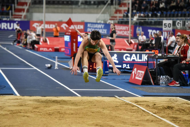 Halowe mistrzostwa Polski w Kujawsko-Pomorskiej Arenie Toruń. Zdjęcia kibiców i zawodników