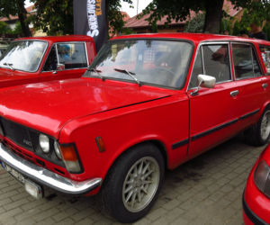 Zlot zabytkowych samochodów