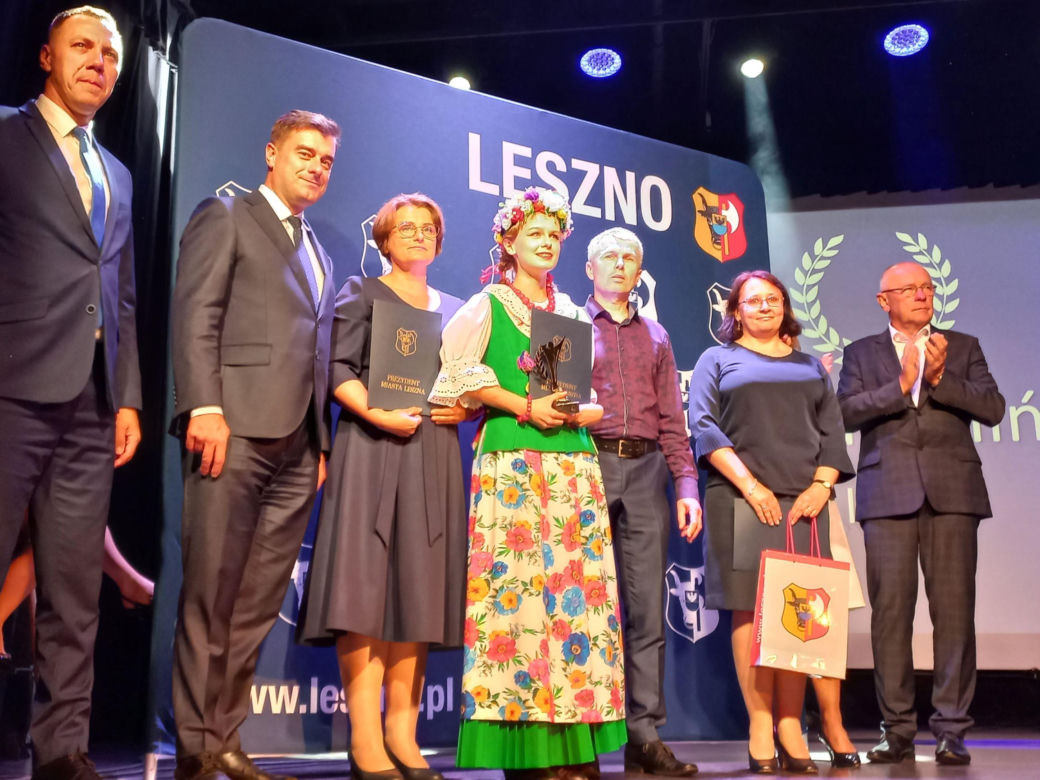 Wręczono Leszczyńskie Laury Oświaty. Zdolnym uczniom ze szkół w Lesznie