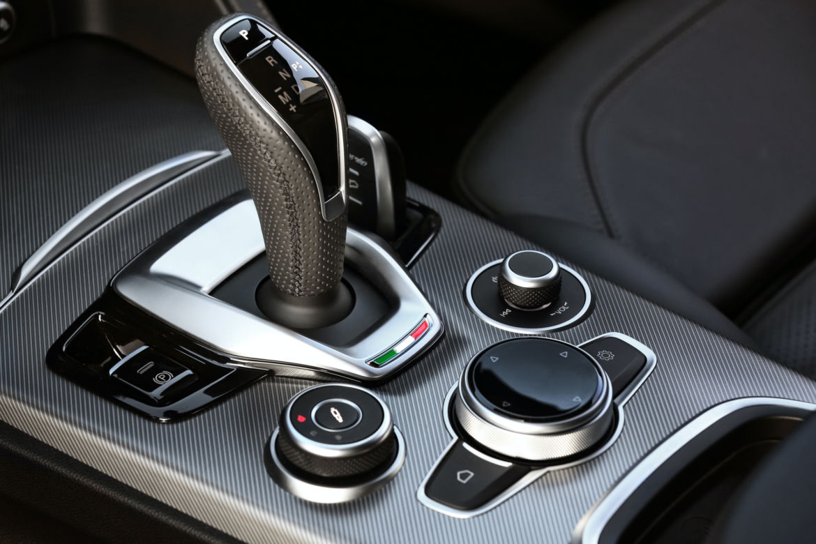 Alfa Romeo Stelvio Veloce 2.0 Turbo 280 KM AT8 Q4