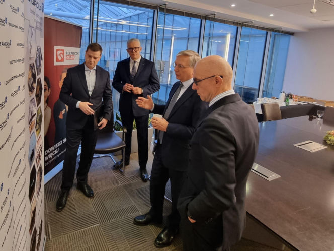 Orlen i Grupa WB łączą siły. Morska infrastruktura będzie bezpieczniejsza