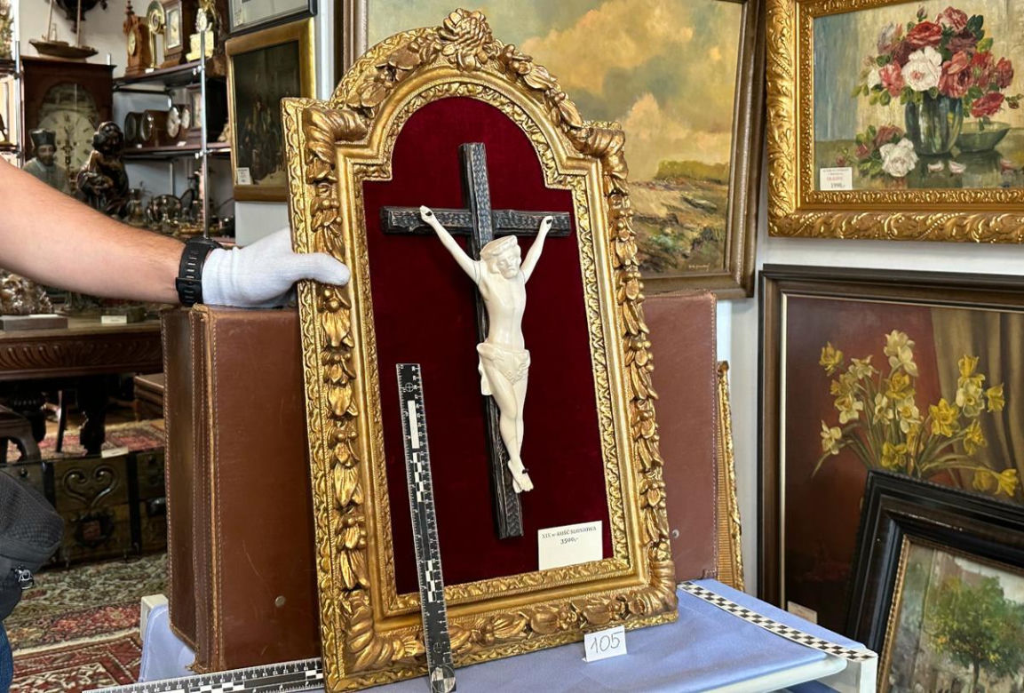 Małopolskie galerie sztuki sprzedawały wyroby z kości słoniowej