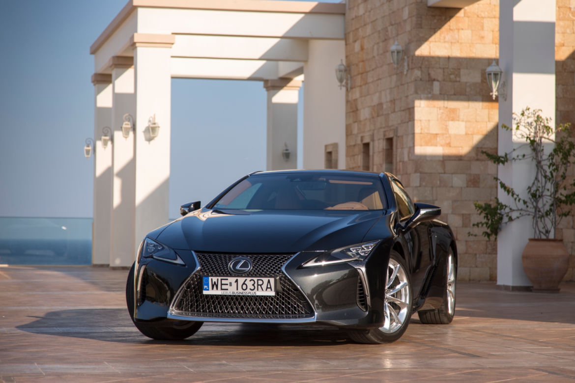 Lexus LC500 5.0 V8 477 KM Carbon