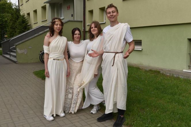 Pochód Piernikaliowy w ramach święta UMK w Toruniu. Zdjęcia z juwenaliów 2026