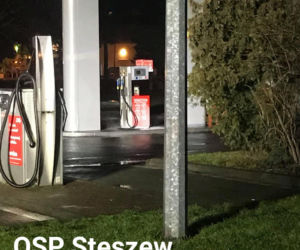 Uszkodzony dystrybutor z gazem pod Poznaniem