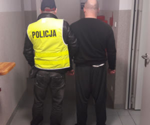 Pościg za pijanym 41-latkiem zakończył się wypadkiem na Bartoszewskiego w Łodzi