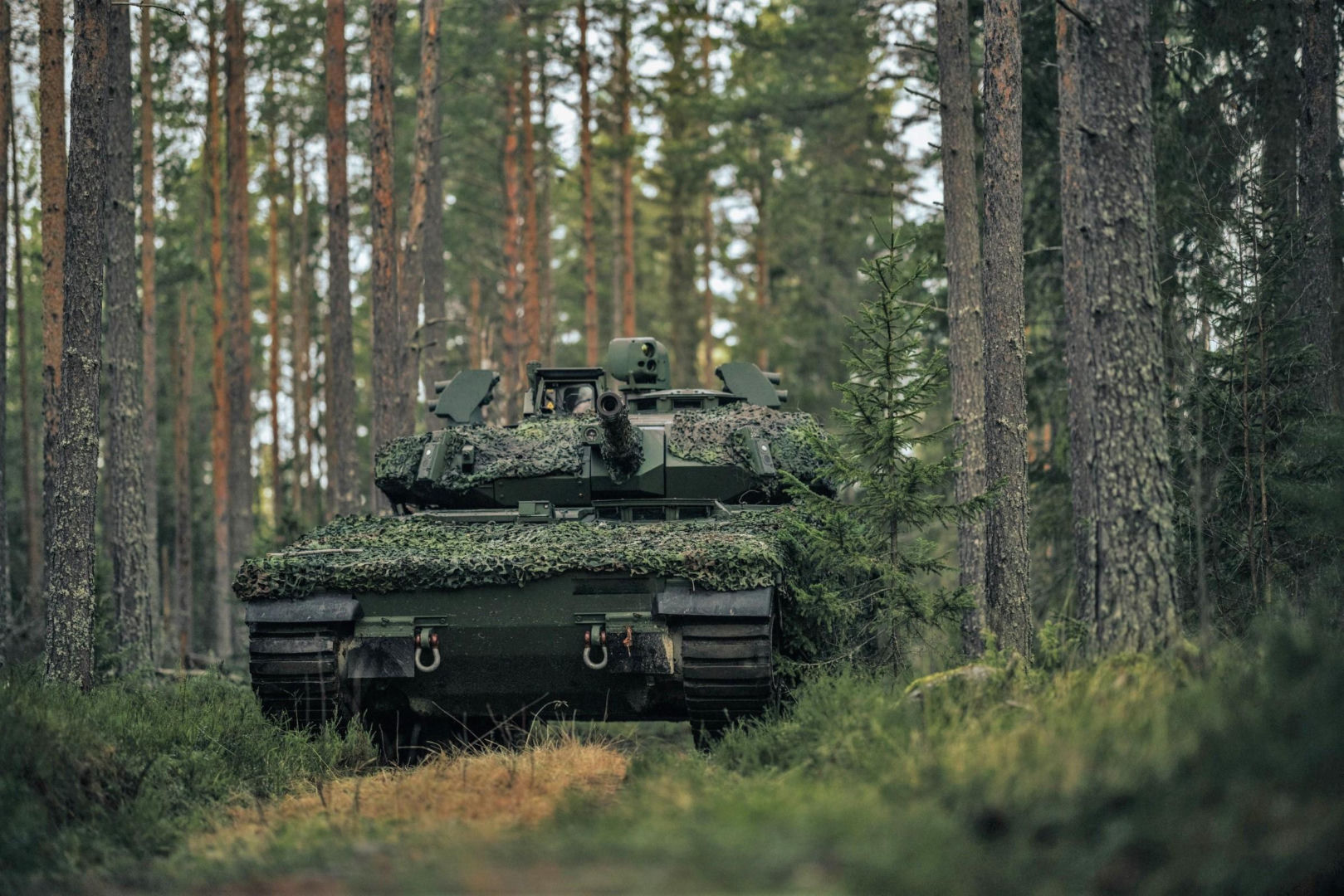 CV90 z Iron Fist