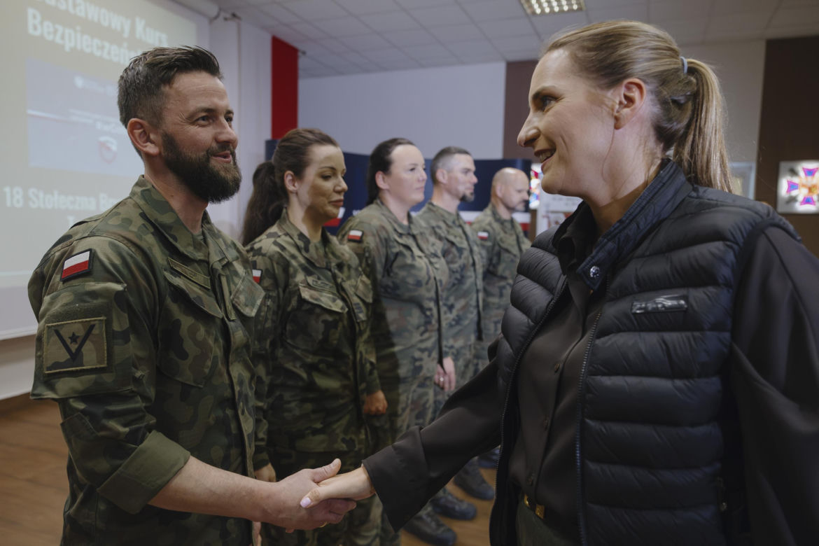 Magdalena Sobkowiak-Czarnecka zachęca do ćwiczeń obronnych