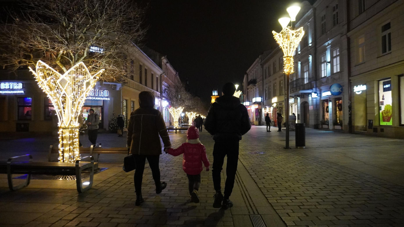 Lublin życzy „Wesołych świąt”. Tak się prezentują świąteczne iluminacje