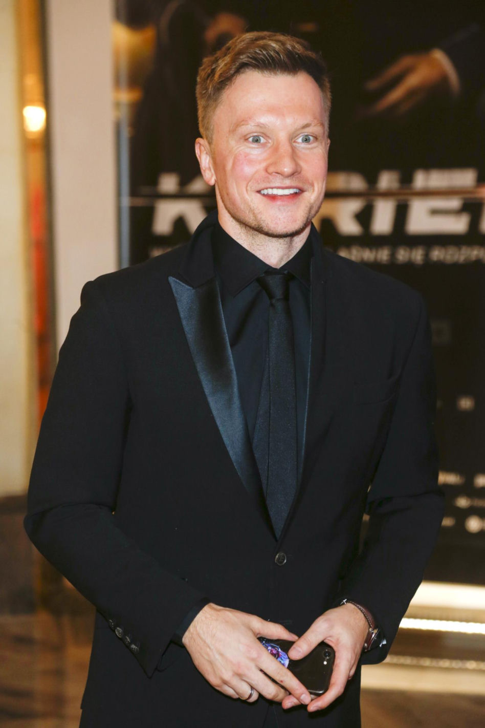 Od nastolatka z "Na Wspólnej" do eleganckiego mężczyzny. Tak zmieniał się Jakub Wesołowski