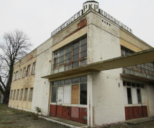 To miasto w woj. łódzkim było kiedyś prywatne. Dziś zachwyca pierwszym murowanym budynkiem
