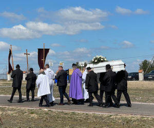 Pogrzeb 19-letniej Darii. Zginęła pod kołami volkswagena w Szymbarku