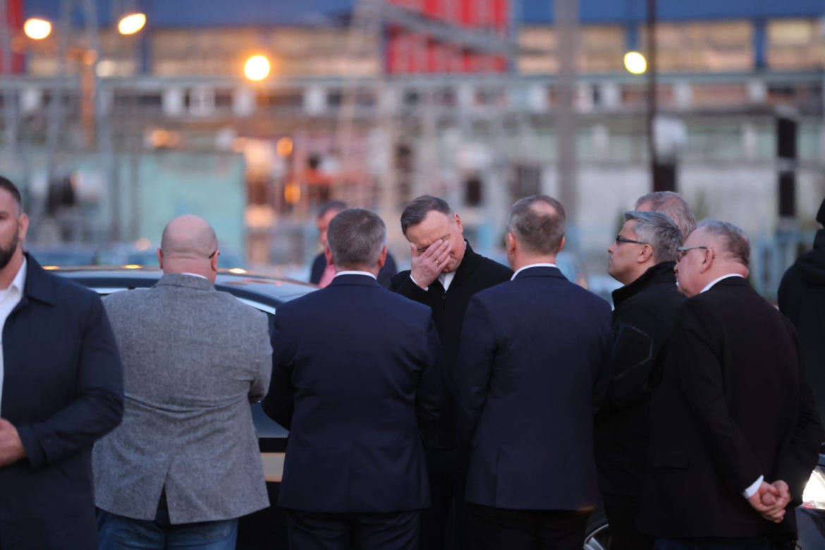 Prezydent Andrzej Duda przed kopalnią Zofiówka [ZDJĘCIA]