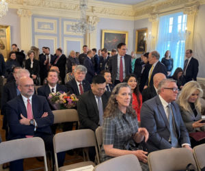 Wręczenie Krzyża Wielkiego Orderu Zasługi RP rodzicom Michaela Ollisa w Waszyngtonie, DC