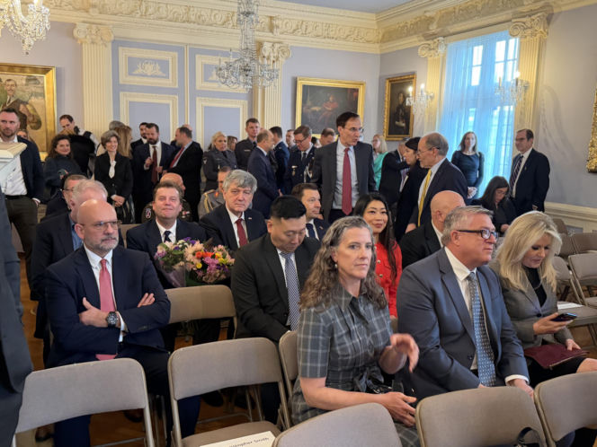 Wręczenie Krzyża Wielkiego Orderu Zasługi RP rodzicom Michaela Ollisa w Waszyngtonie, DC