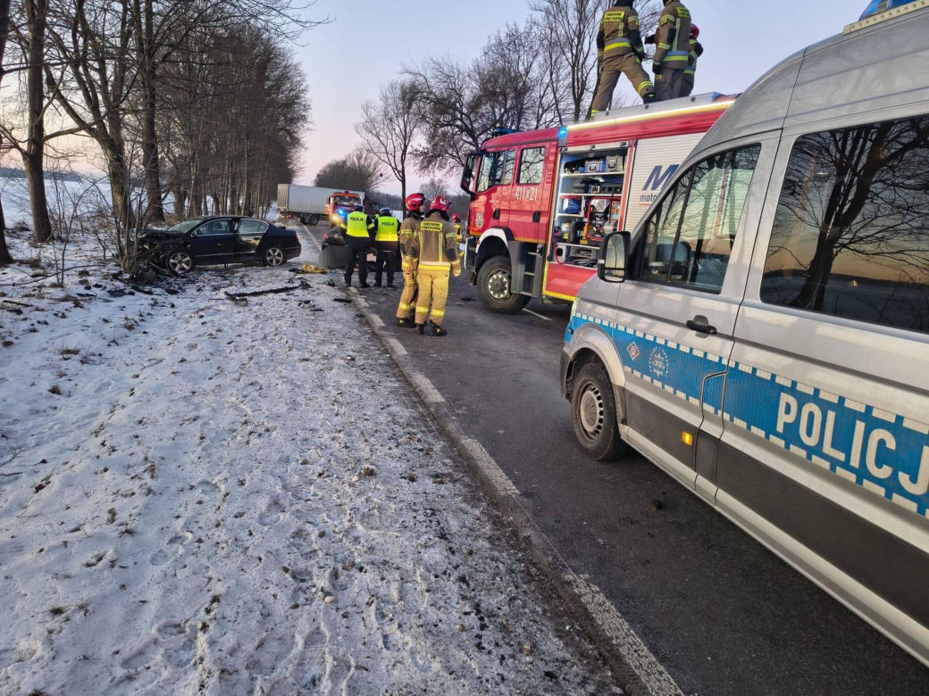 Zderzenie trzech aut na DW212 03.02.2026