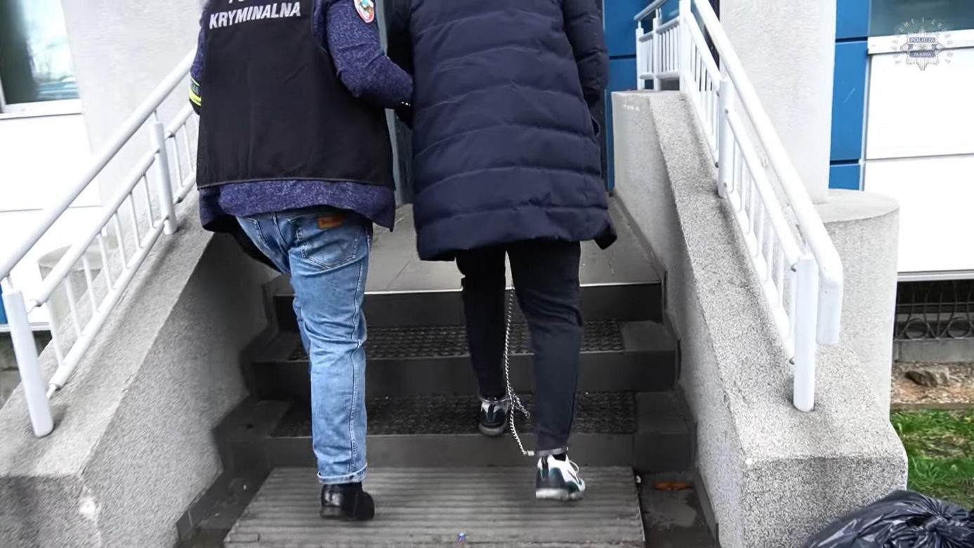 Śląscy policjanci zatrzymali kolejne 10 osób ws. mafii śmieciowej