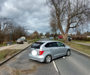 Poważny wypadek na Inwalidów w Bydgoszczy. Cztery osoby ranne