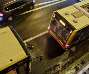Zderzenie dwóch autobusów na Trasie Łazienkowskiej 