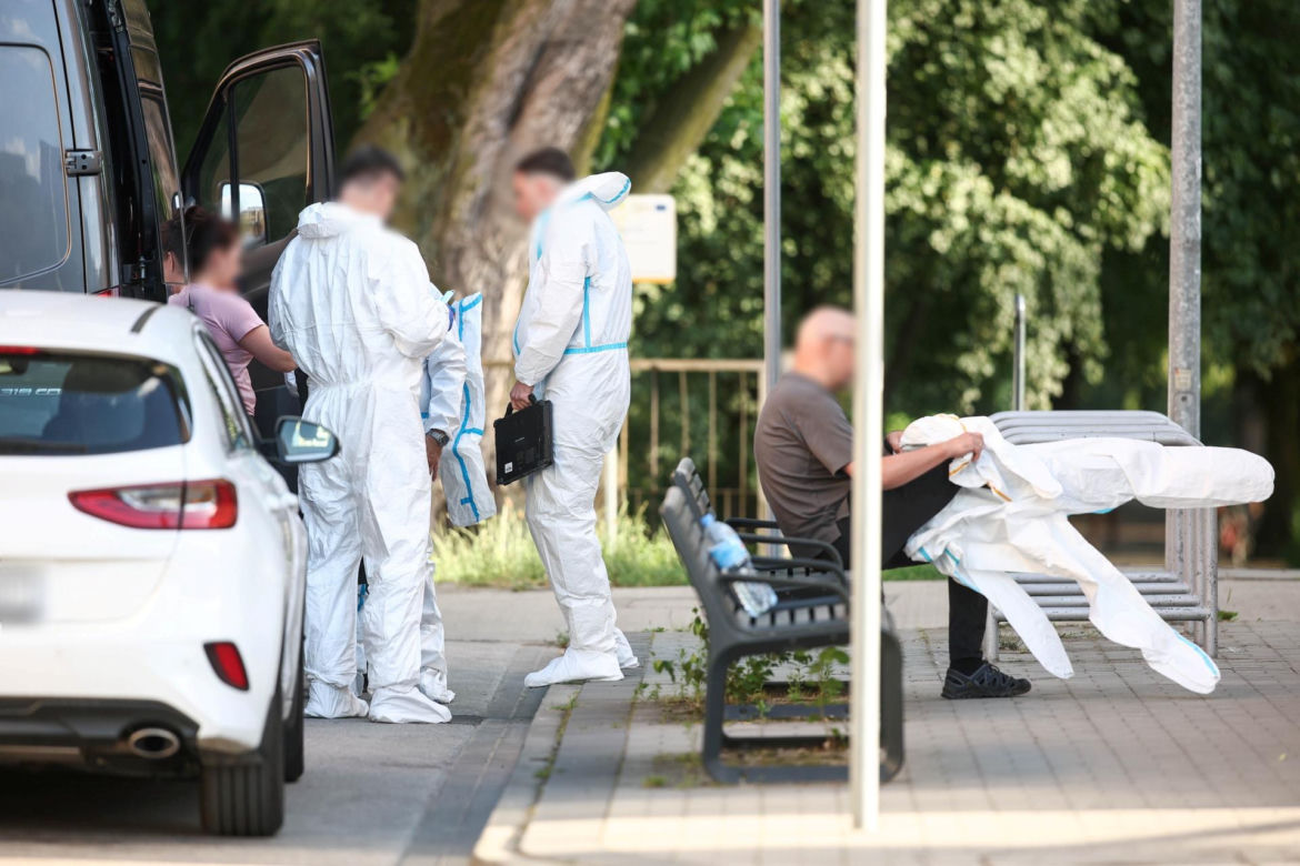 Cztery ciała w mieszkaniu! Wśród zmarłych zaledwie 8-dniowe dziecko