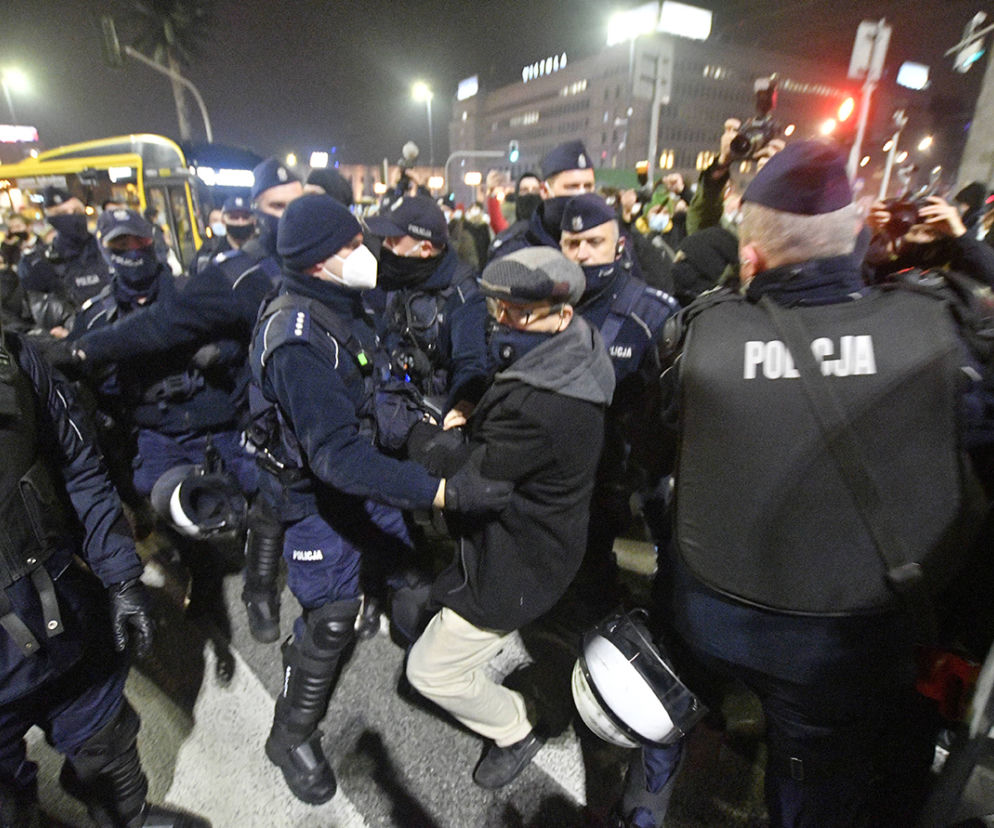 Blokada Sejmu przez Ogólnopolski Strajk Kobiet