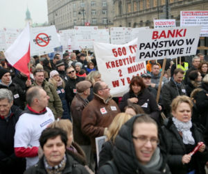 RZĄD NIE POMOŻE FRANKOWICZOM