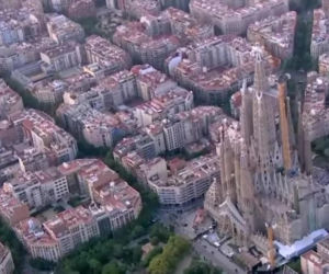 Papież w Sagrada Familia: to wyjątkowe miejsce jest znakiem jedności, wiary i nadziei 