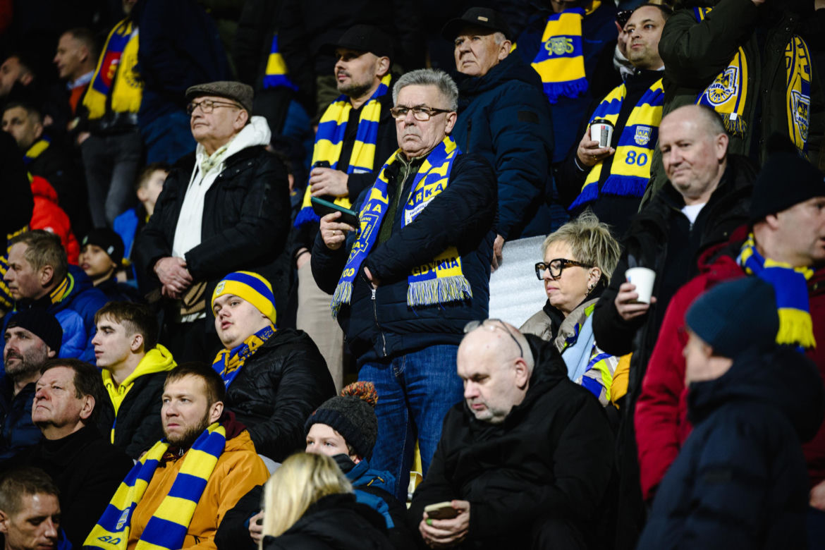 Arka Gdynia - Lechia Gdańsk: Zdjęcia kibiców z derbów Trójmiasta w ramach 23. kolejki PKO BP Ekstraklasy