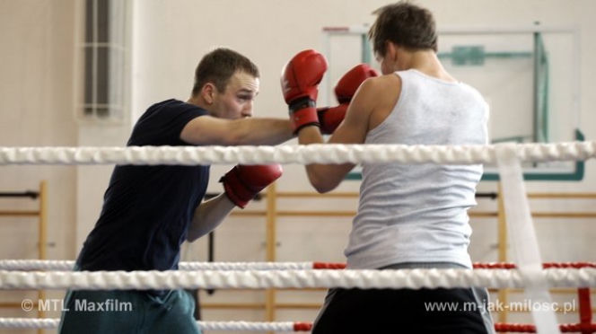 M jak miłość 1073 Marcin Chodakowski (Mikołaj Roznerski), Wojtek (Mateusz Janicki)