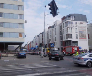 Bomba w autobusie linii 145. Wybuchła na przystanku