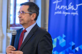 Prezydent Tarnowa o prośbie Jacka Sasina w sprawie dystrybucji węgla. „To niewykonalne w warunkach samorządu”