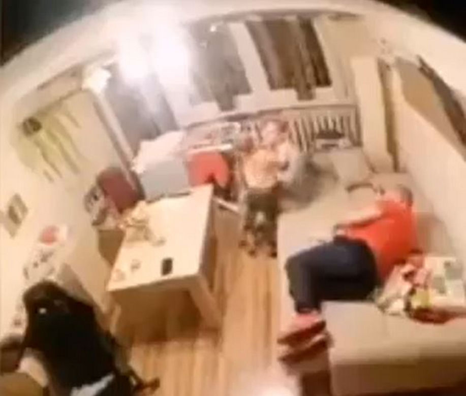 Ojciec dusił synka