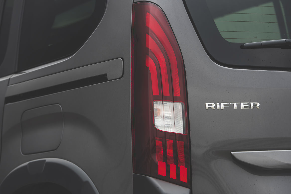 Peugeot Rifter Allure 1.5 D 130 KM MT6