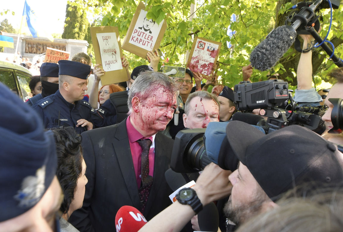 Siergiej Andriejew oswiadczył wsiadając do limuzyny że jest dumny ze swojego prezydentya Władimira Putina 