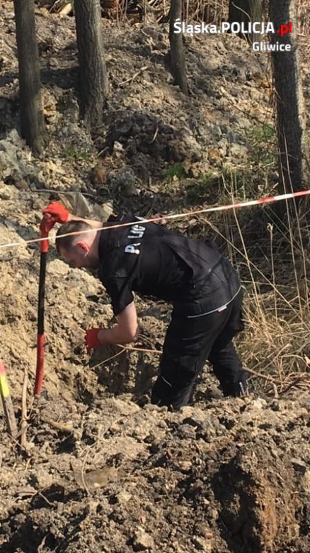 GROZA w Boguszycach! Dzieci znalazły NIEBEZPIECZNY pocisk! [ZDJĘCIA]