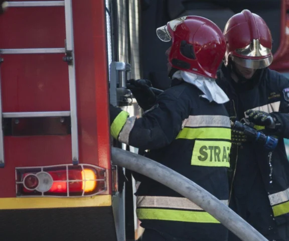 Tragedia w Reskowie. Strażacy gasili pożar słomy. Znaleźli ciało