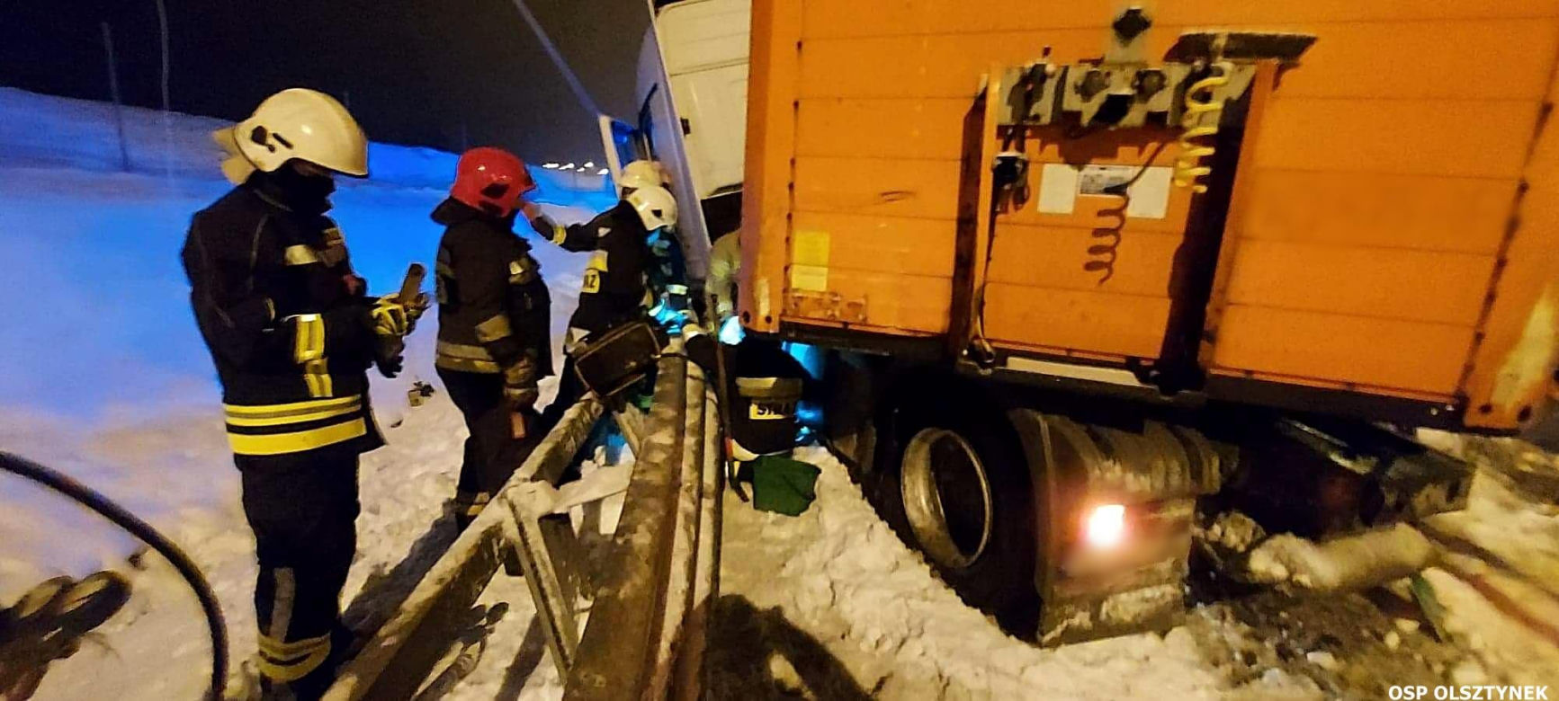 Seria kolizji w Olsztynie i powiecie. Zima daje się we znaki kierowcom [ZDJĘCIA]