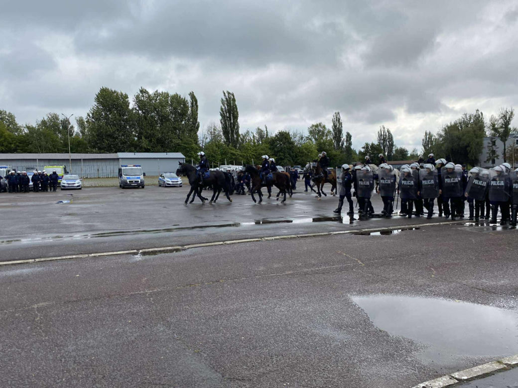 Ćwiczenia policjantów i strażników miejskich