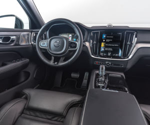 Volvo V60 T8 Twin Engine AWD R-Design AT8