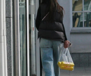 Michał Koterski z dziewczyną na spacerze