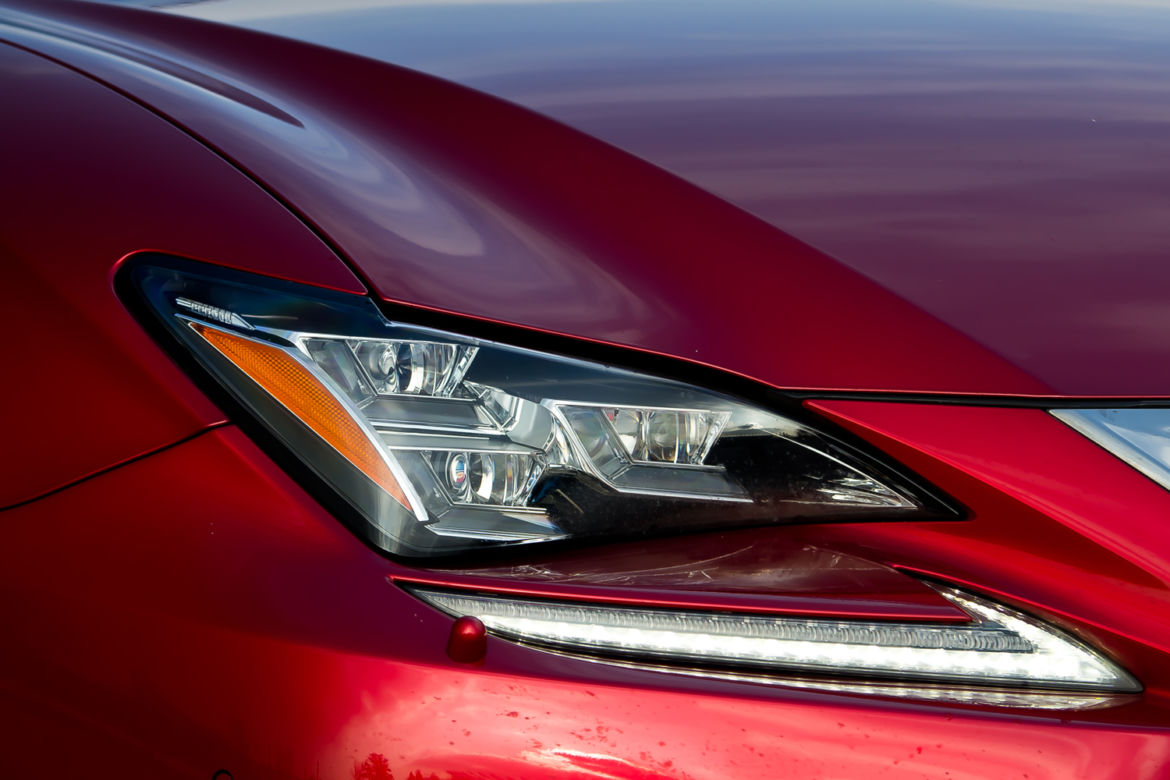Lexus RC 300h F Sport