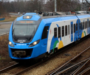 Koszmarny wypadek na torach. Dwie nastolatki potrącone przez pociąg