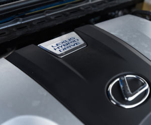 Lexus ES300h F Sport