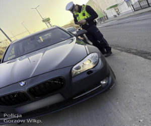 Drogowy recydywista ujęty przez patrol. Słono zapłaci