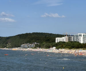 Apartamentowiec na plaży w Międzyzdrojach